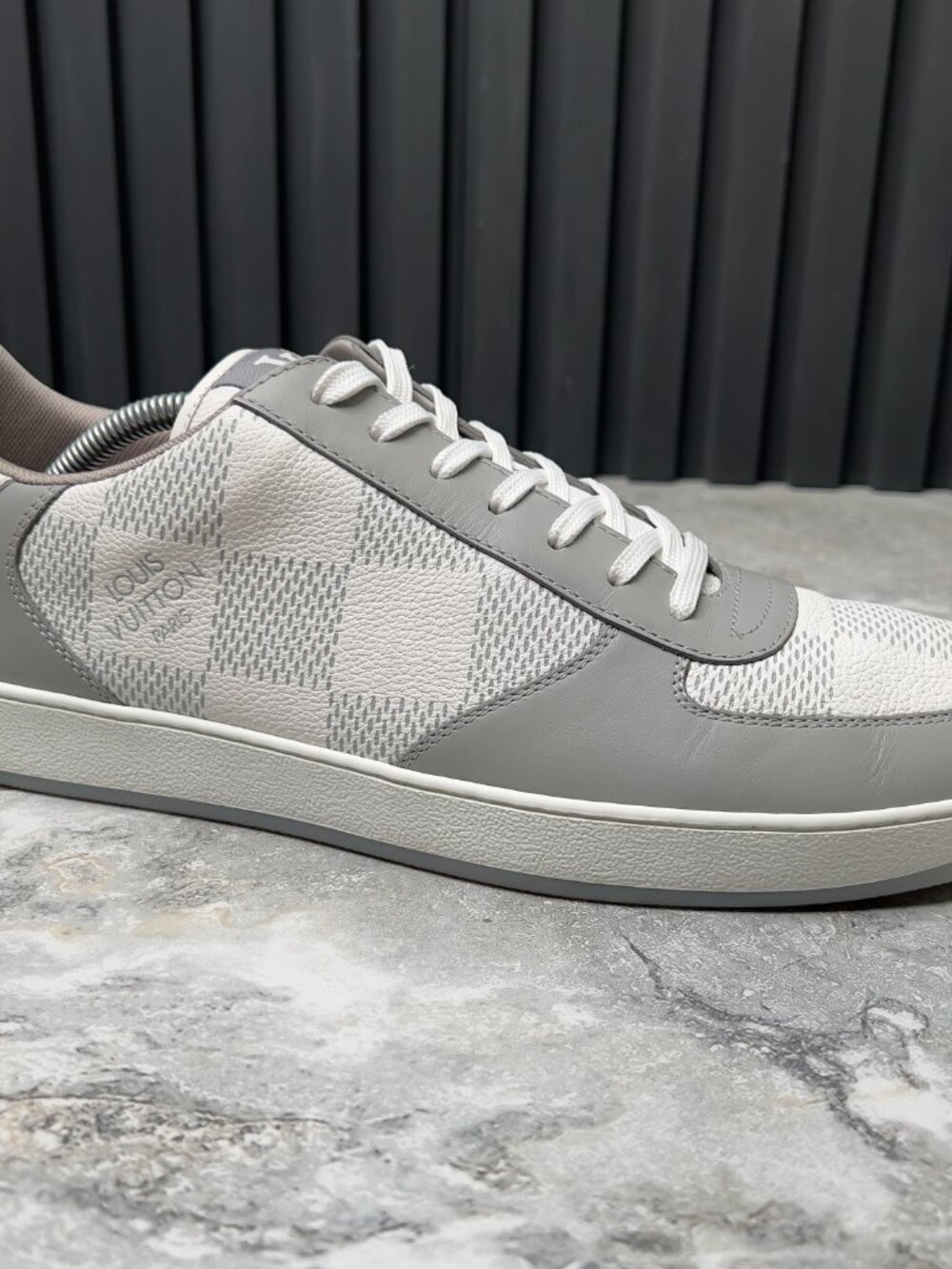 Louis Vuitton Rivoli Damier Sneakers Gray Leather 10 LV 11 US 44 EUR - Picture 6 of 13